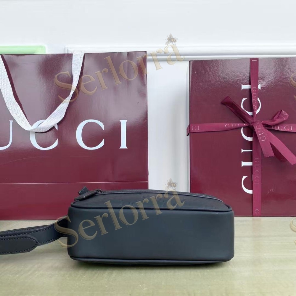 GUCCI GG RUBBER-EFFECT MINI BAG