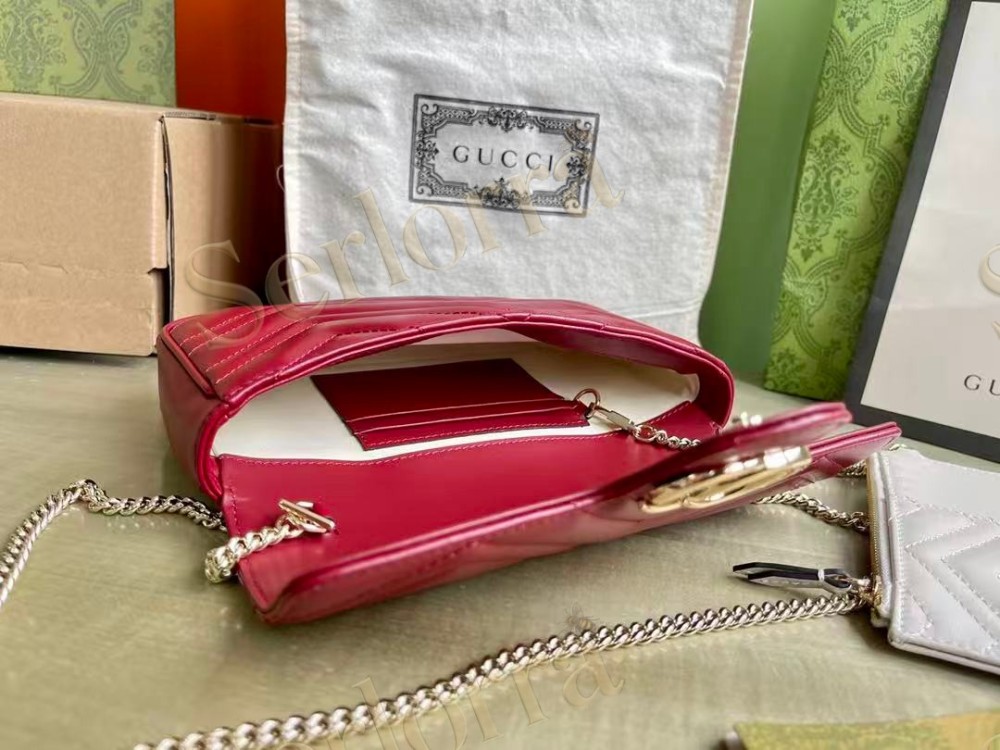 GUCCI GG MARMONT MATELASSÉ LEATHER SUPER MINI BAG