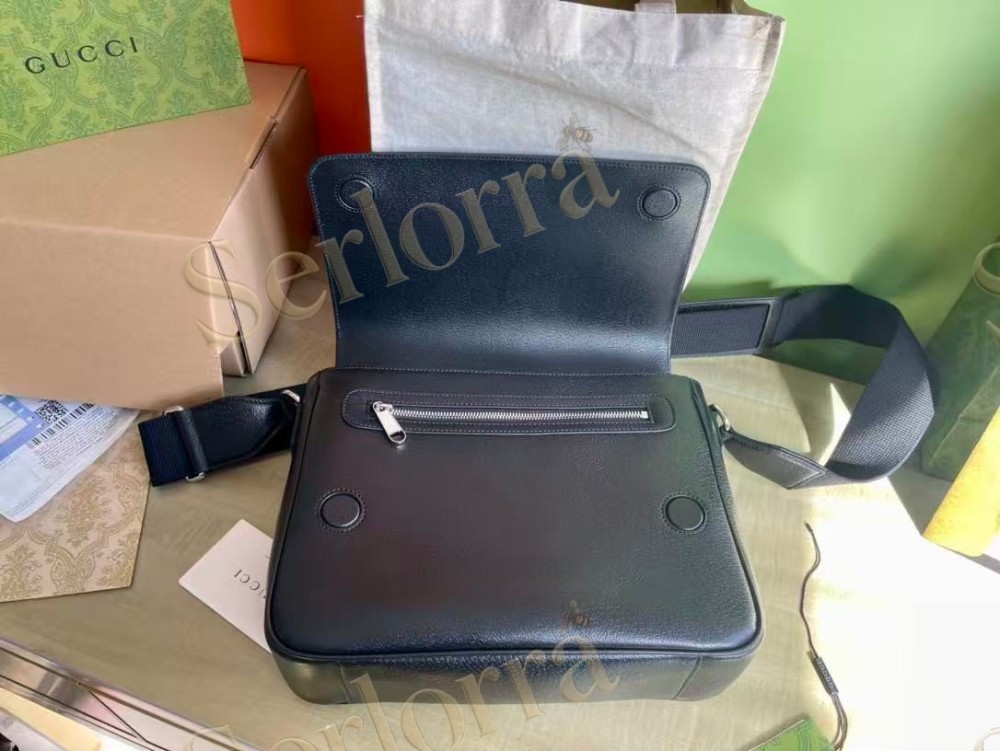 GUCCI MEDIUM GG CROSSBODY BAG WITH TAG
