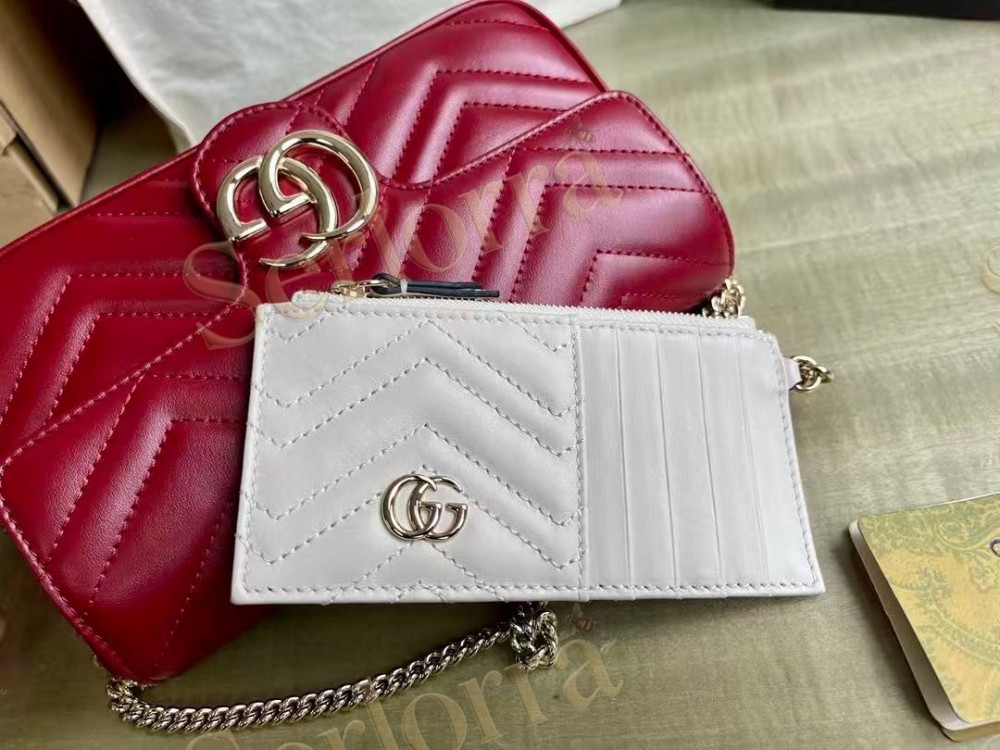 GUCCI GG MARMONT MATELASSÉ LEATHER SUPER MINI BAG