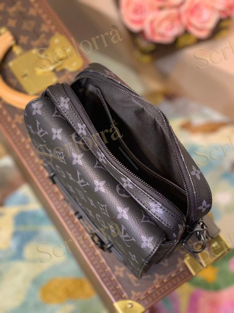 LOUIS VUITTON STEAMER MESSENGER