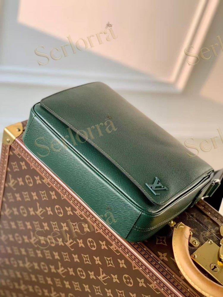 LOUIS VUITTON DISTRICT PM