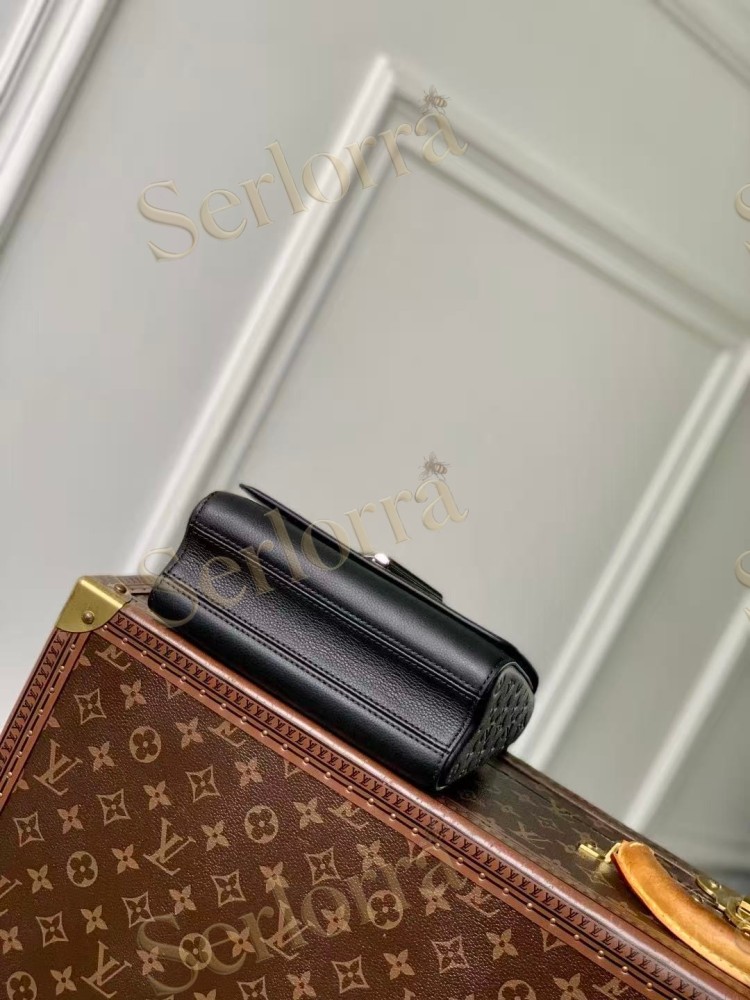 LOUIS VUITTON TWIST PM SLIM