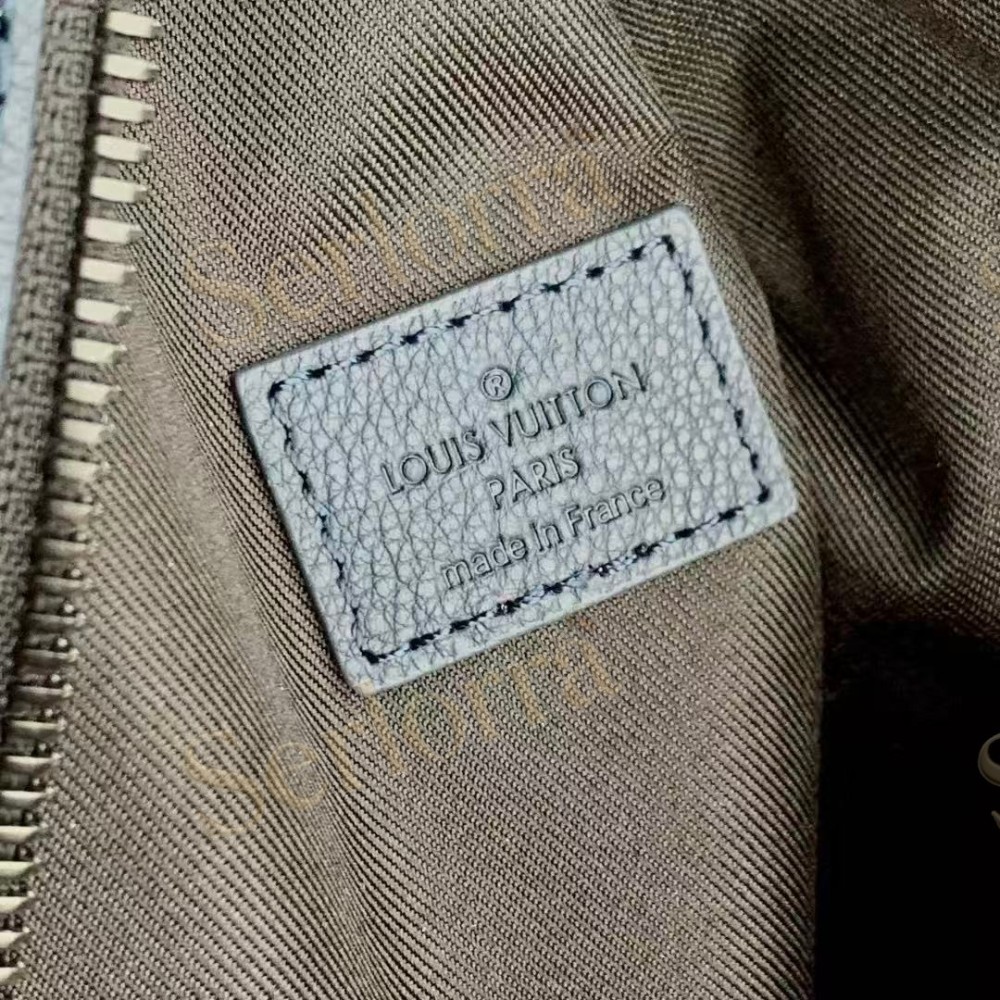 LOUIS VUITTON DUO SLINGBAG