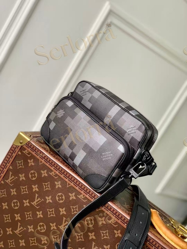 LOUIS VUITTON NIL MESSENGER