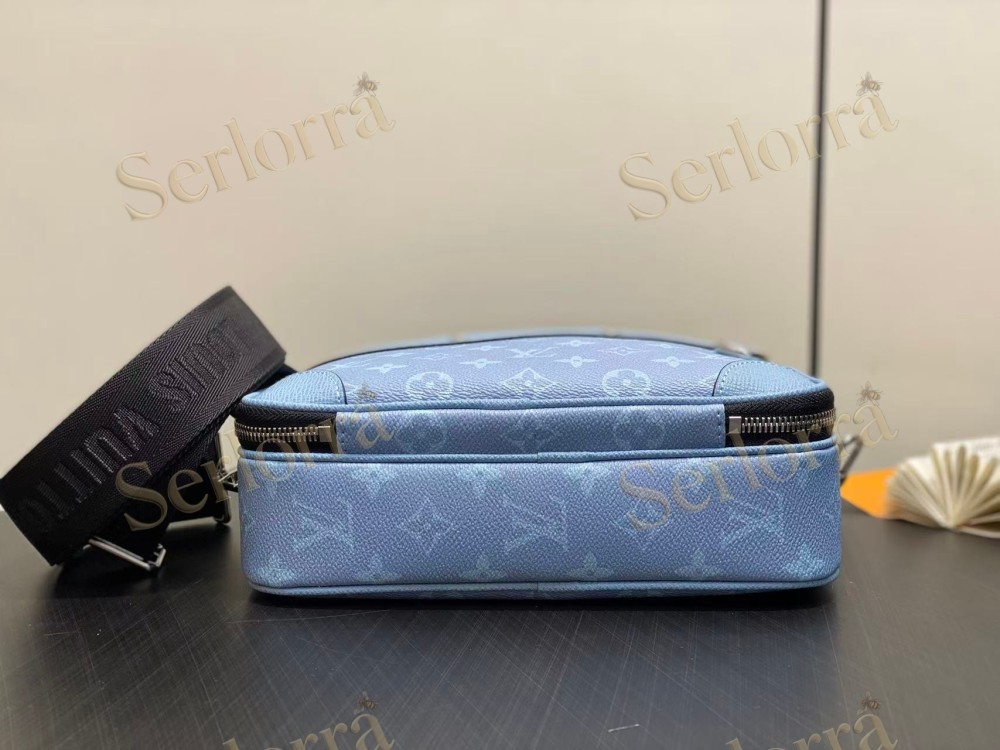 LOUIS VUITTON ALPHA MESSENGER