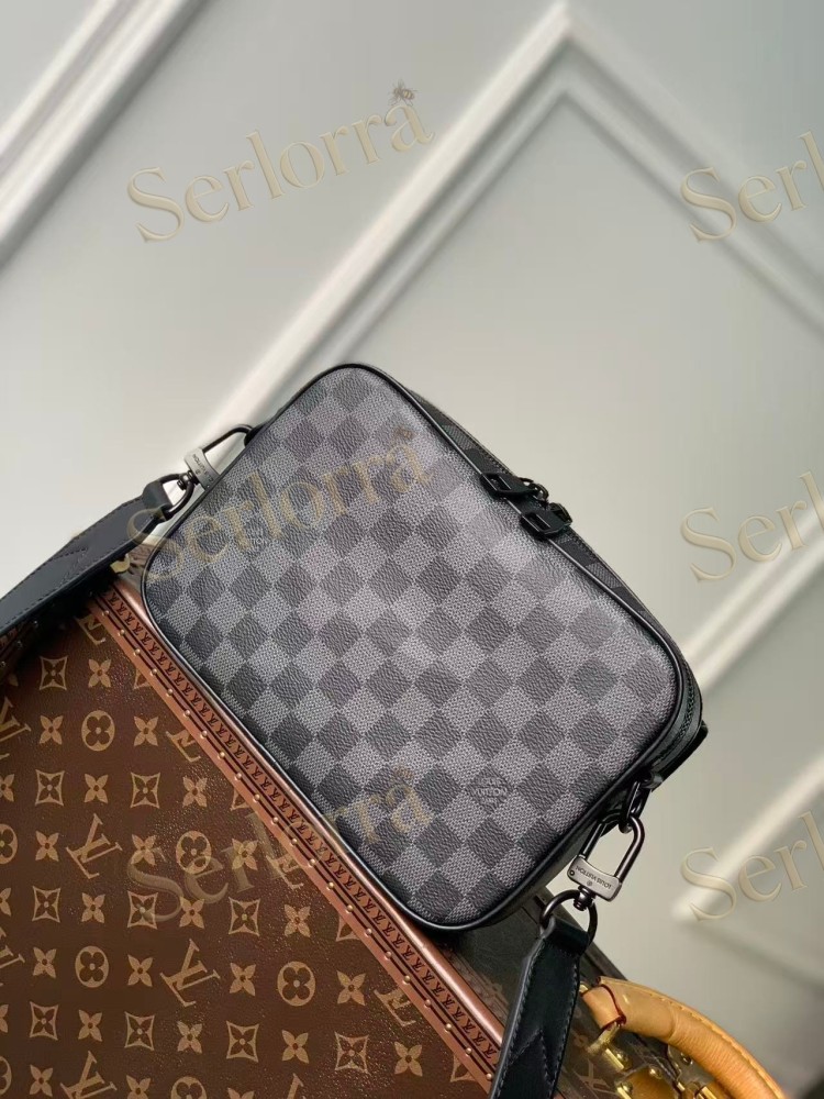 LOUIS VUITTON STEAMER MESSENGER
