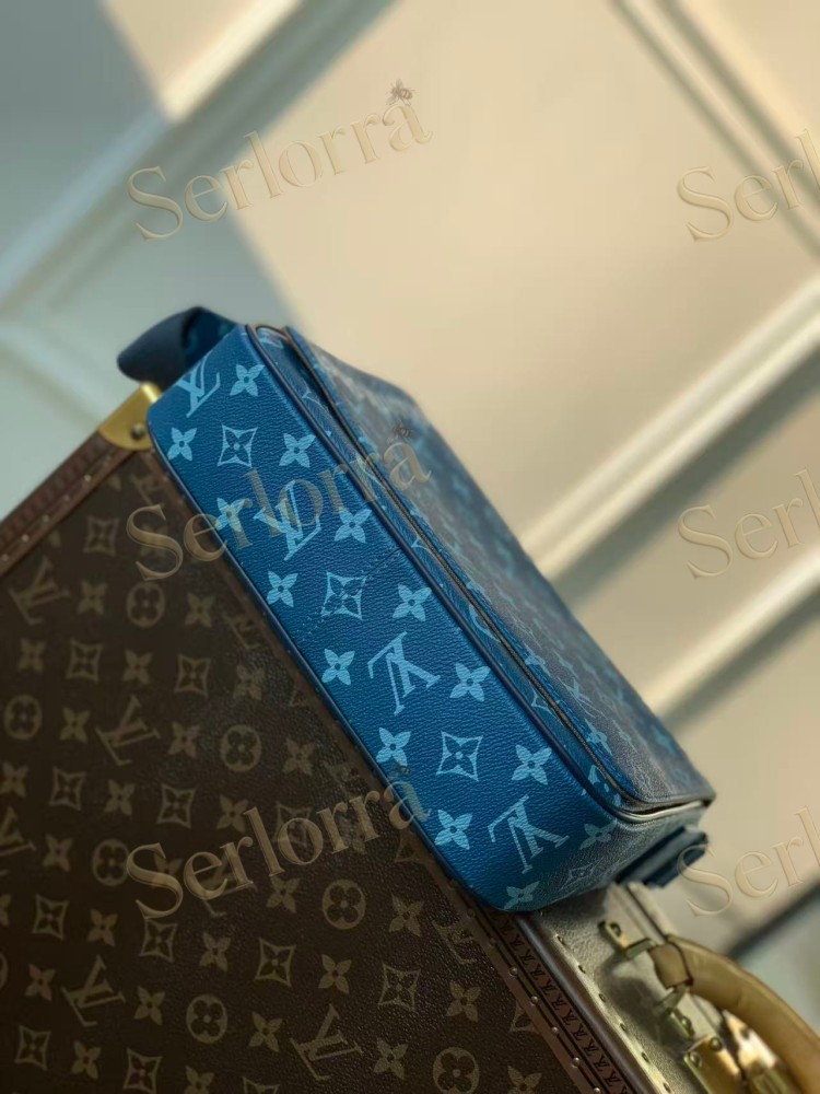 LOUIS VUITTON DISTRICT PM