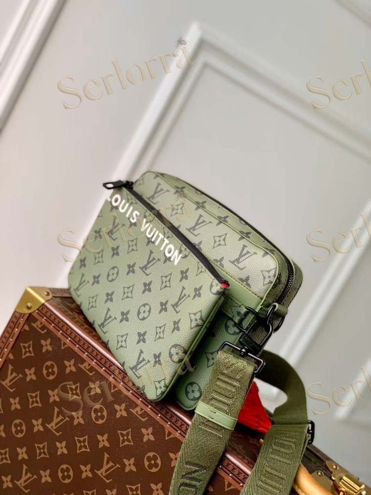 LOUIS VUITTON TRIO MESSENGER