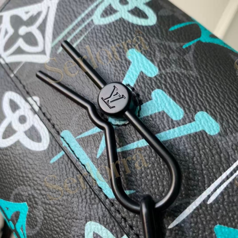 LOUIS VUITTON STEAMER WEARABLE WALLET