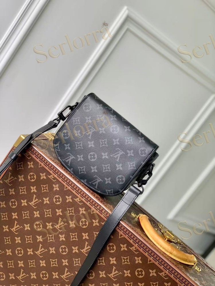 LOUIS VUITTON MONTSOURIS MESSENGER PM
