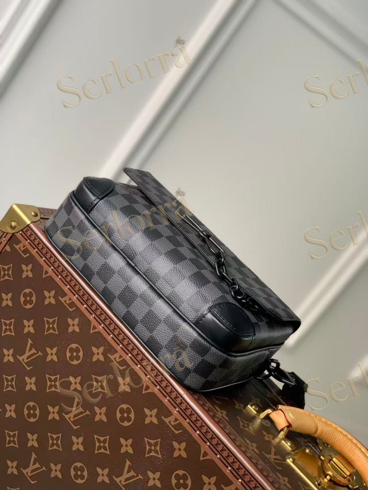 LOUIS VUITTON STEAMER MESSENGER