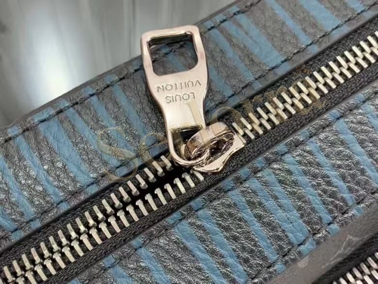 LOUIS VUITTON VOLGA ON STRAP