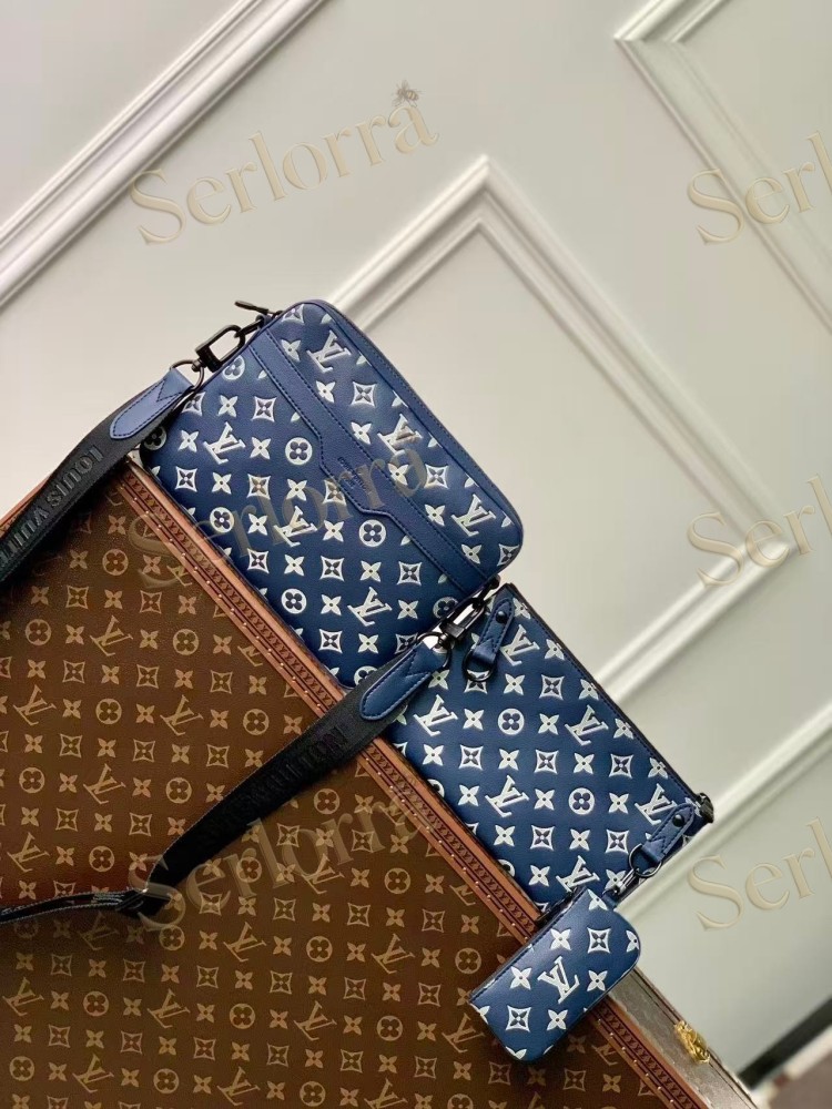 LOUIS VUITTON TRIO MESSENGER