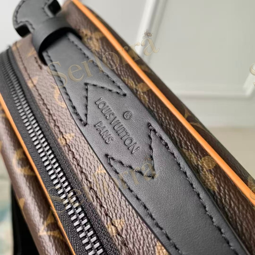 LOUIS VUITTON S-LOCK MESSENGER BAG