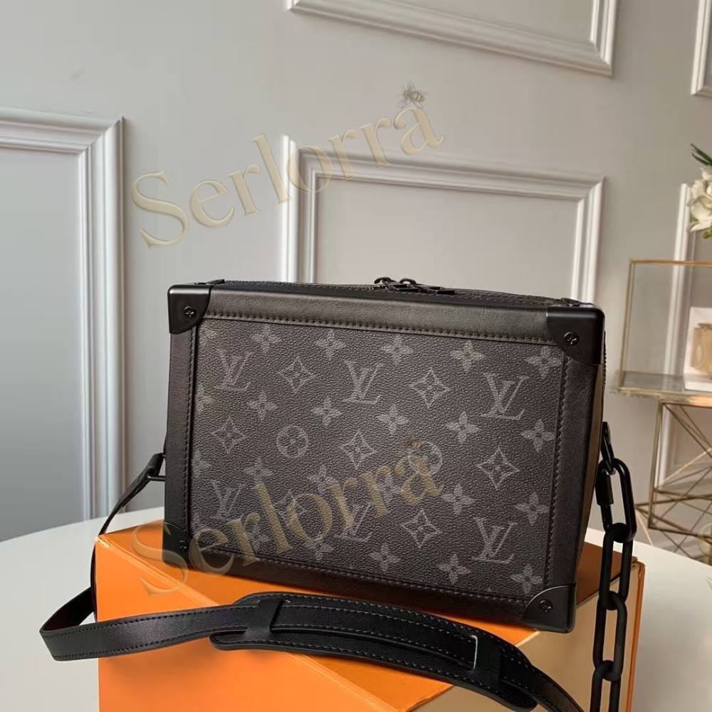 LOUIS VUITTON SOFT TRUNK