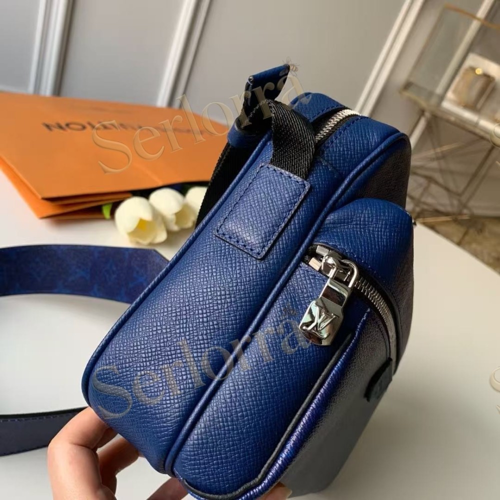 LOUIS VUITTON OUTDOOR MESSENGER