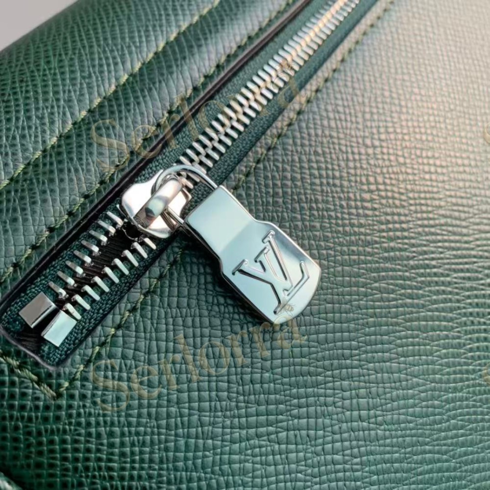 LOUIS VUITTON DISTRICT PM