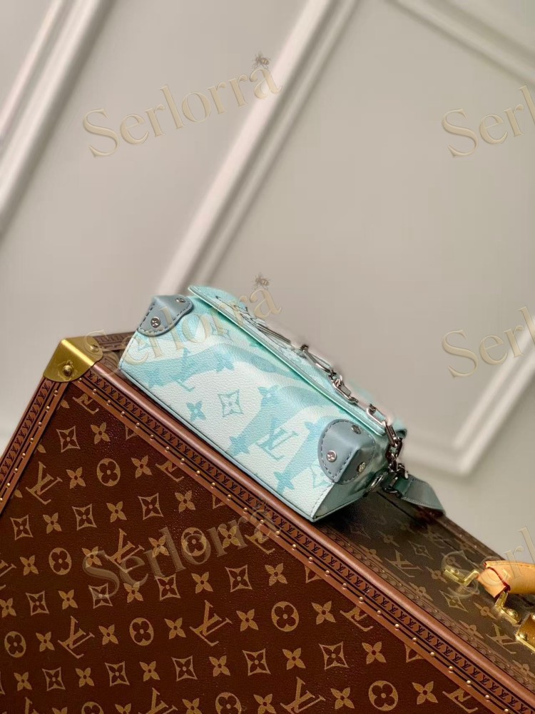 LOUIS VUITTON STEAMER WEARABLE WALLET