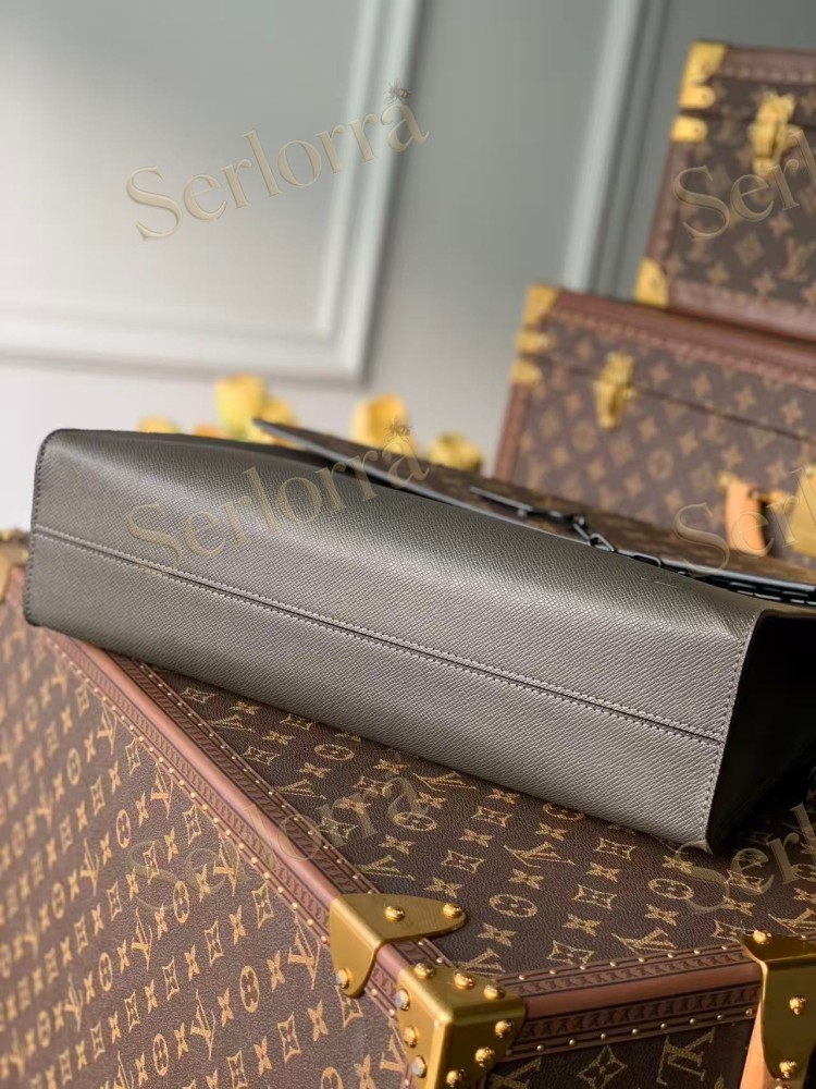 LOUIS VUITTON ROBUSTO BRIEFCASE