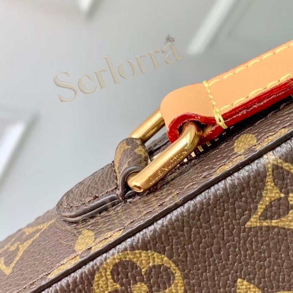 LOUIS VUITTON MUSIC PLAYER WEARABLE WALLET