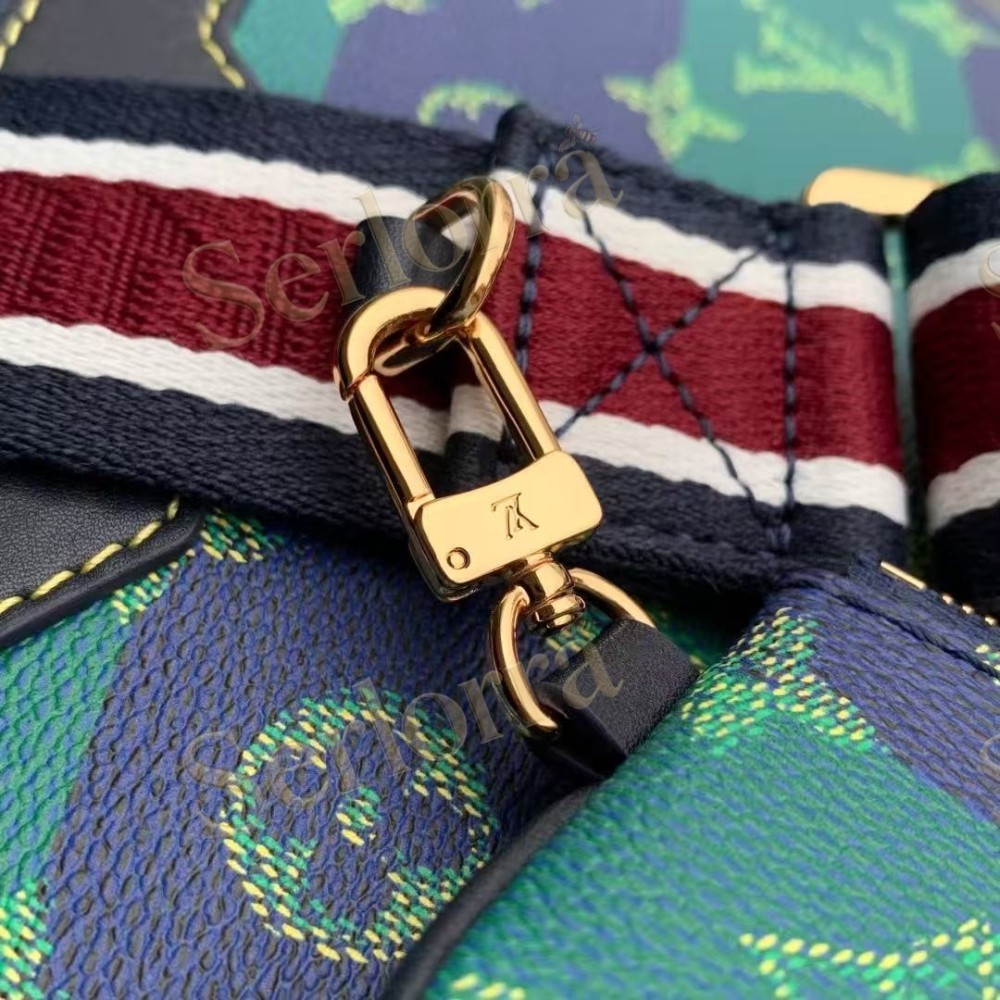 LOUIS VUITTON TRIO MESSENGER
