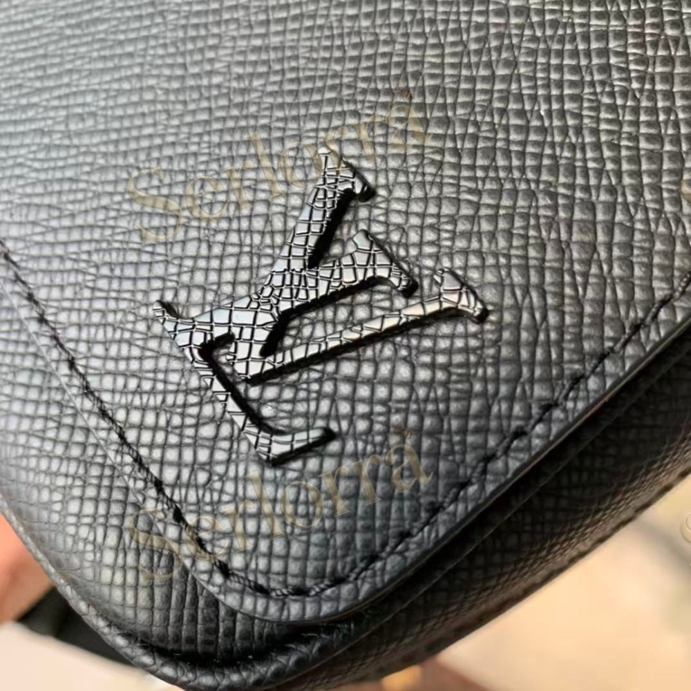 LOUIS VUITTON DISTRICT PM