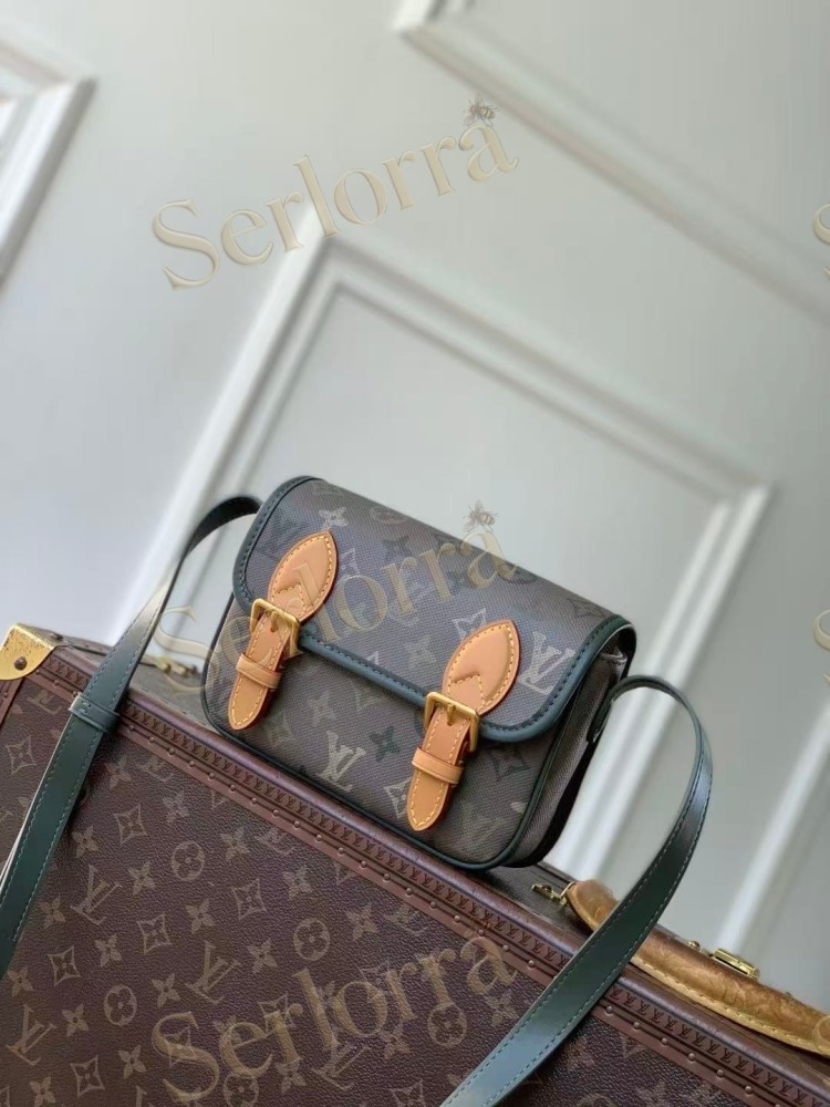 LOUIS VUITTON SATCHEL WEARABLE WALLET