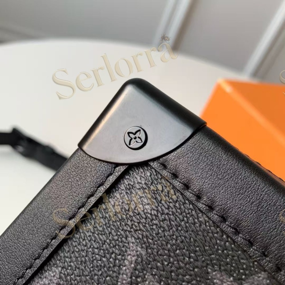 LOUIS VUITTON SOFT TRUNK