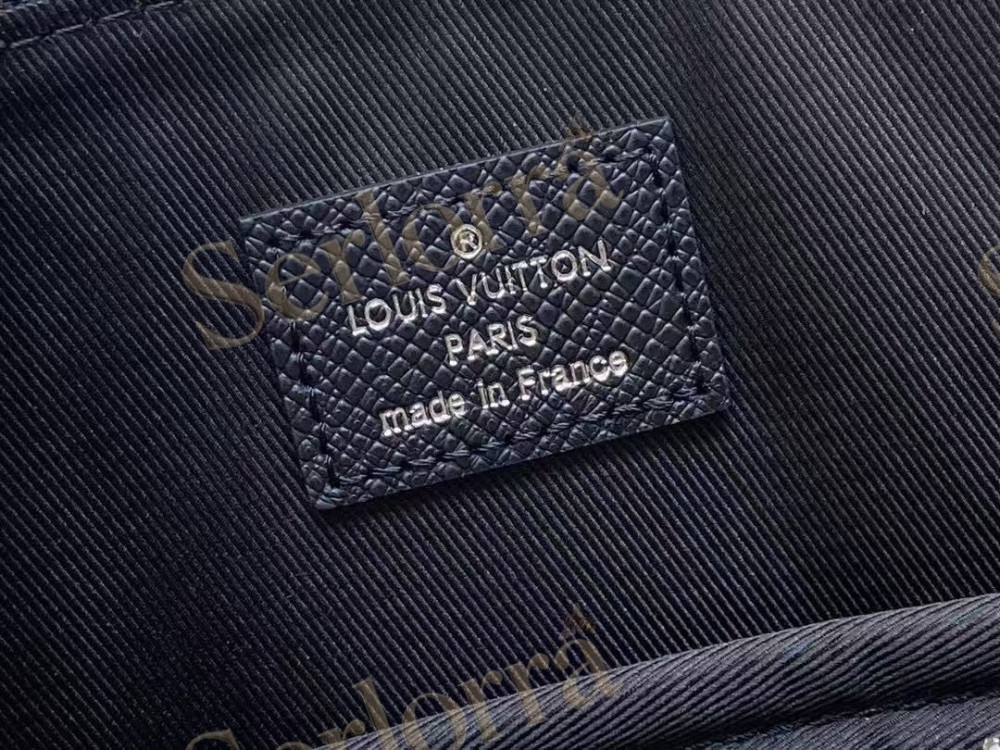 LOUIS VUITTON SLIM BRIEFCASE NV