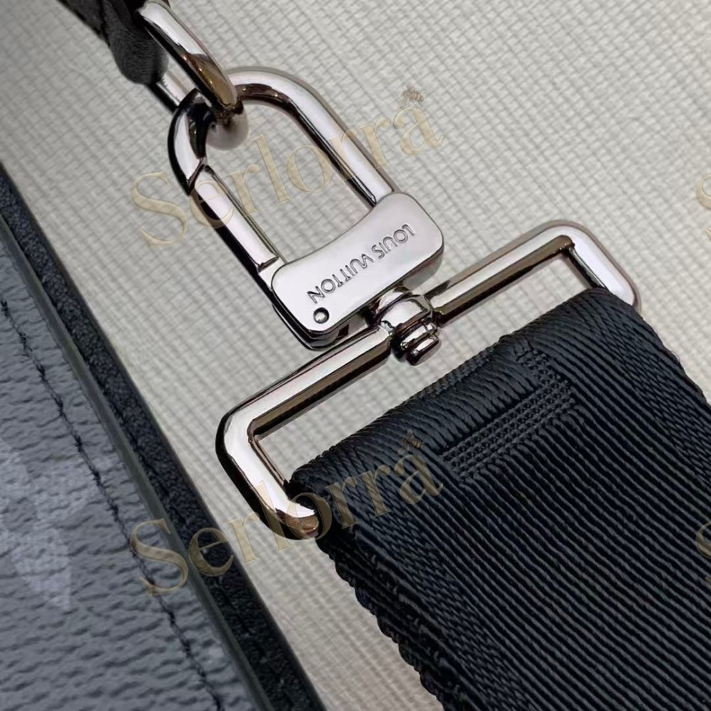 LOUIS VUITTON GASTON WEARABLE WALLET