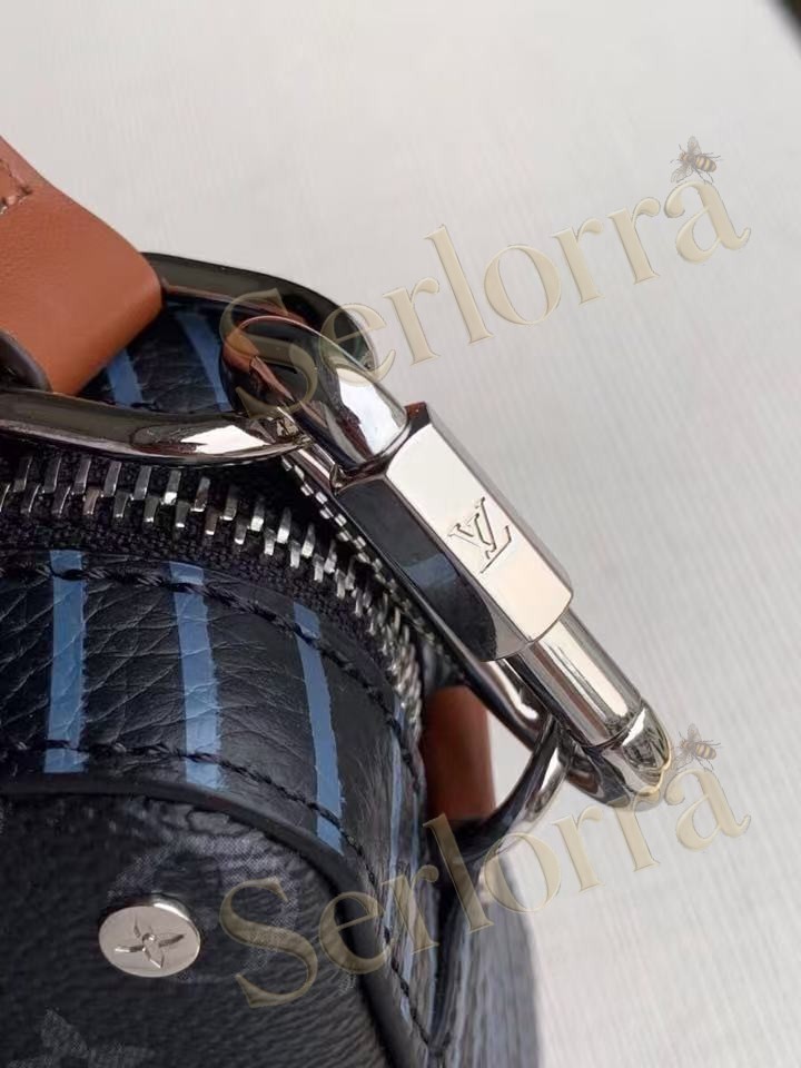 LOUIS VUITTON VOLGA ON STRAP