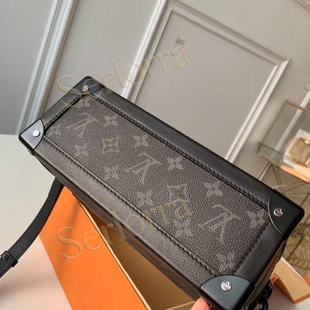 LOUIS VUITTON SOFT TRUNK