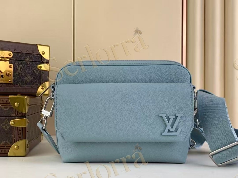 LOUIS VUITTON FASTLINE MESSENGER