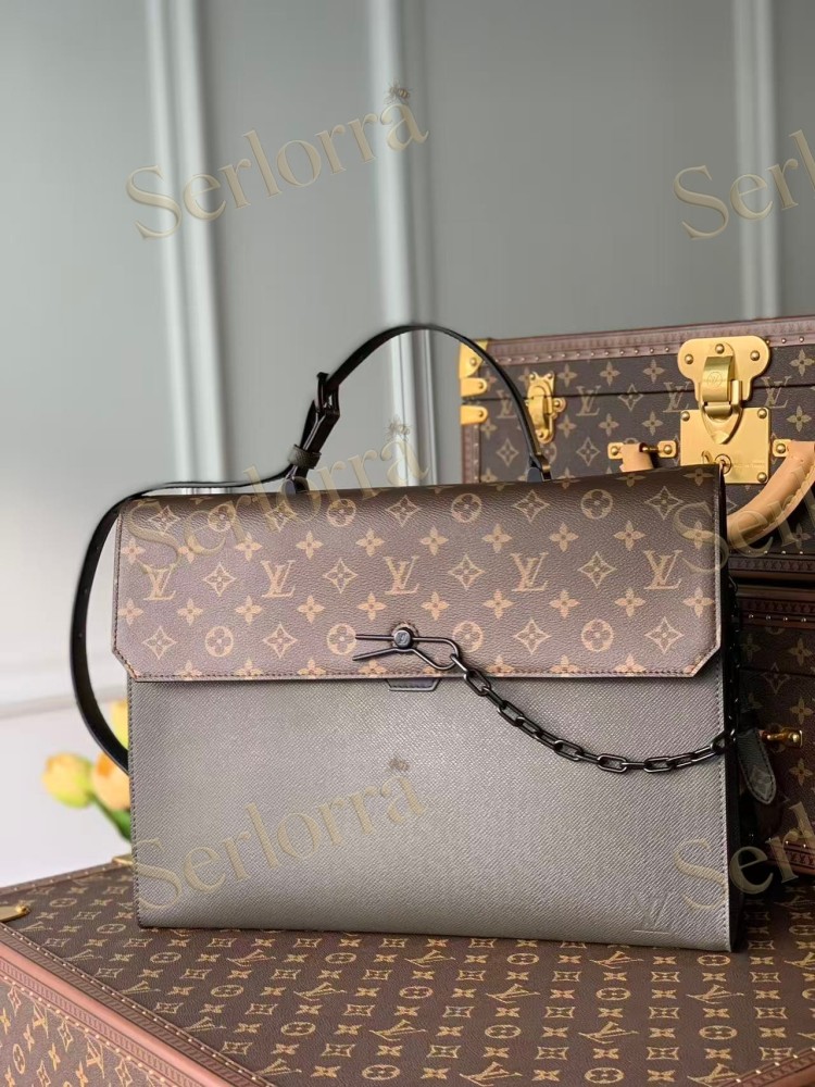 LOUIS VUITTON ROBUSTO BRIEFCASE