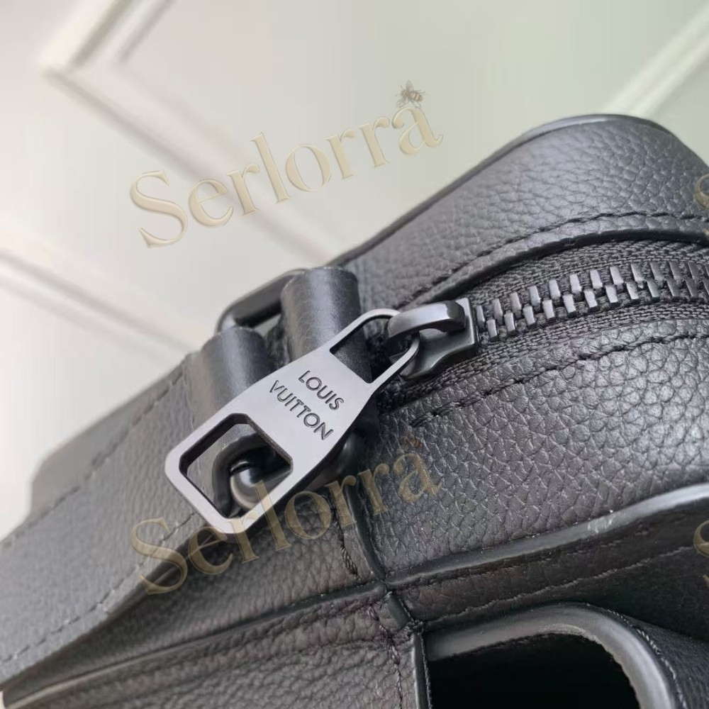 LOUIS VUITTON BOARDING
