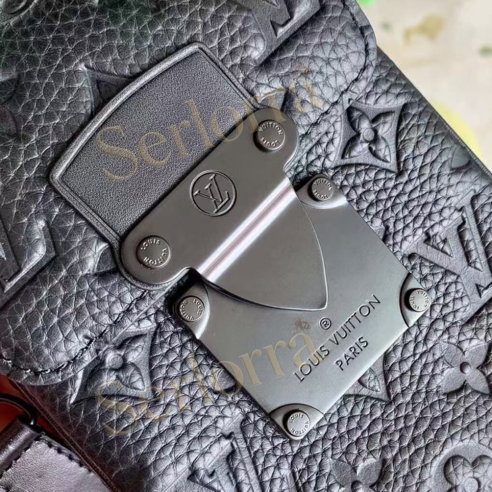 LOUIS VUITTON S-LOCK VERTICAL WEARABLE WALLET