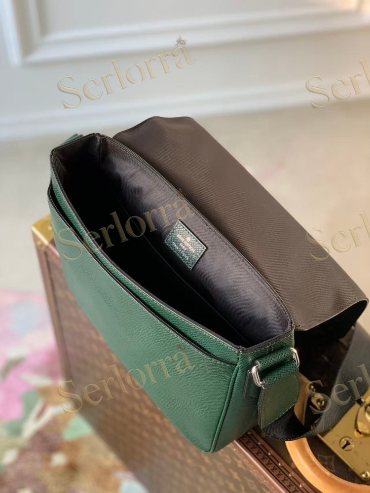 LOUIS VUITTON DISTRICT PM
