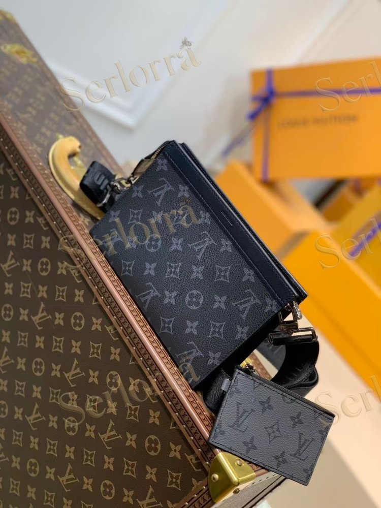 LOUIS VUITTON GASTON WEARABLE WALLET