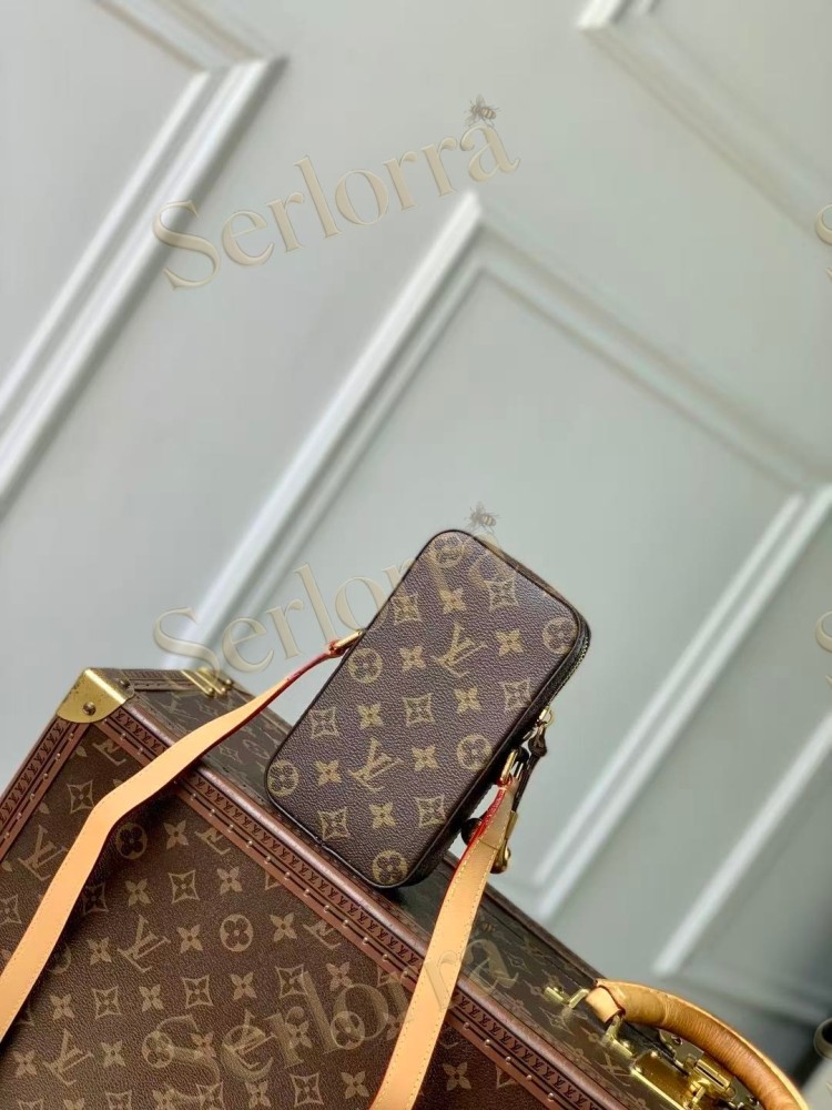 LOUIS VUITTON MUSIC PLAYER WEARABLE WALLET