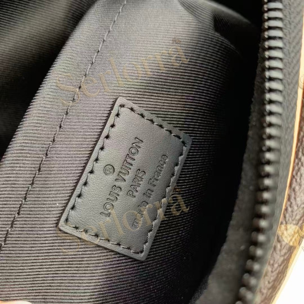 LOUIS VUITTON S-LOCK MESSENGER BAG