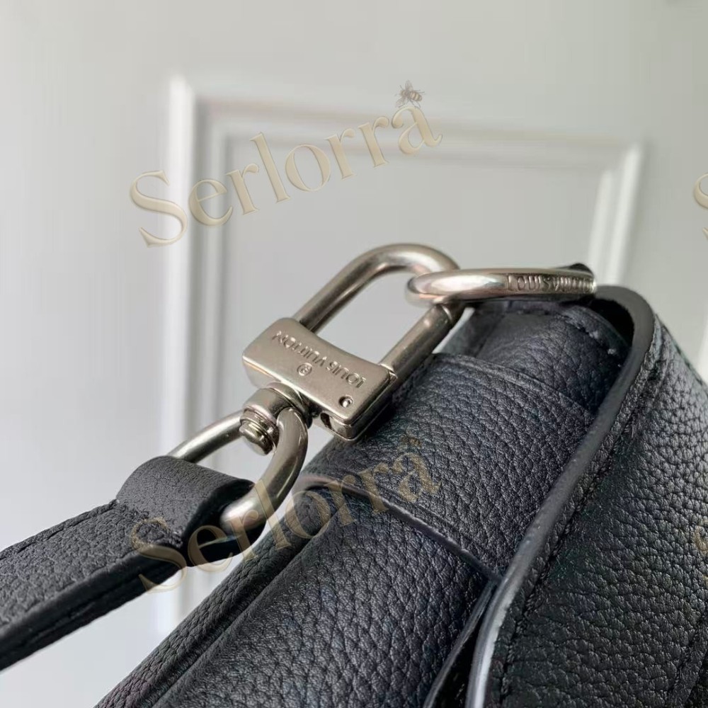 LOUIS VUITTON STEAMER CROSSBODY