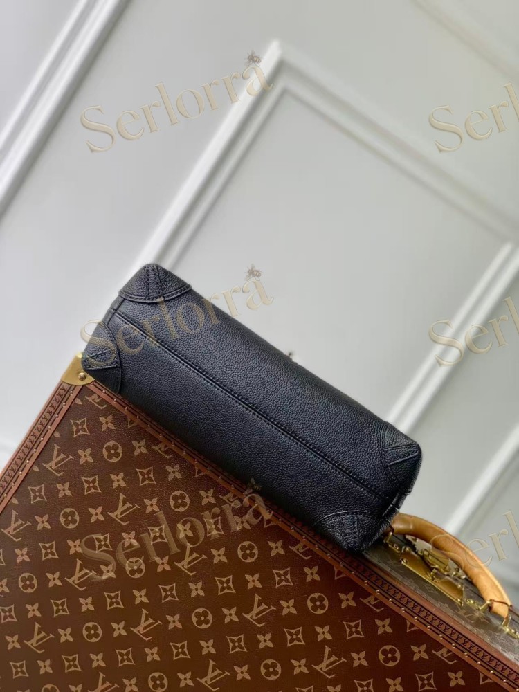 LOUIS VUITTON STEAMER CROSSBODY
