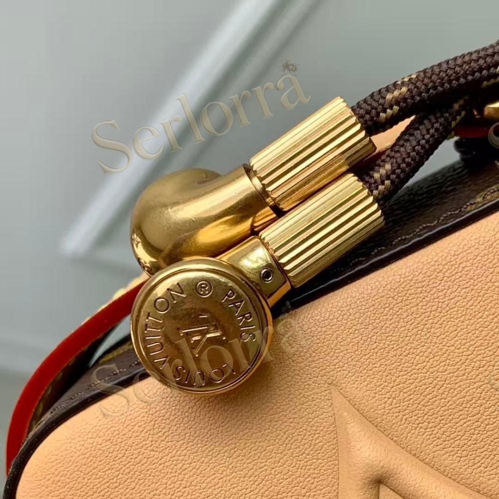 LOUIS VUITTON MUSIC PLAYER WEARABLE WALLET