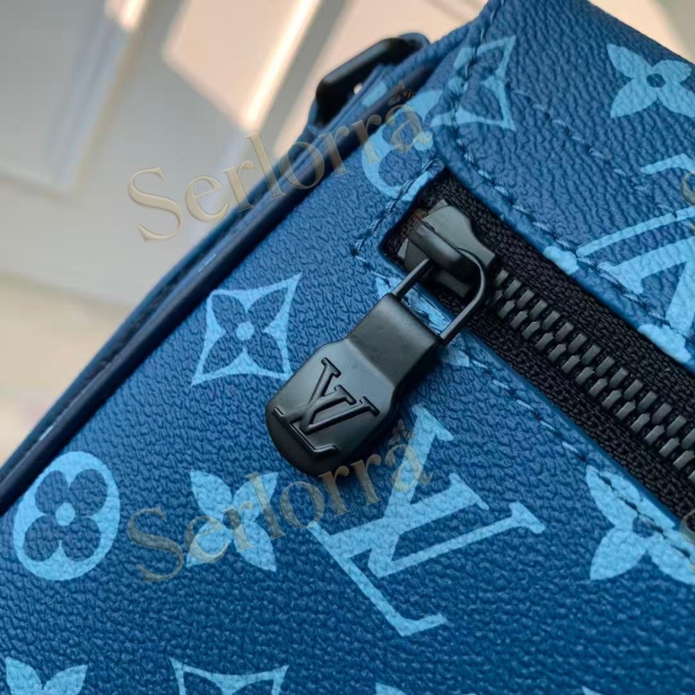 LOUIS VUITTON DISTRICT PM