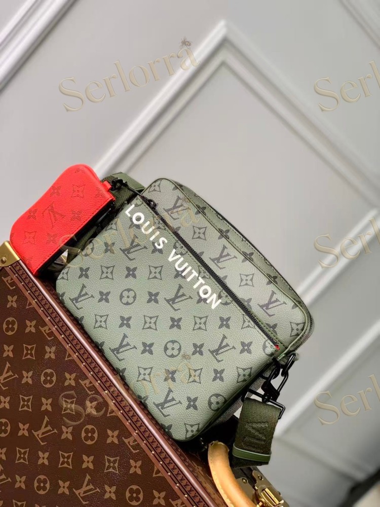 LOUIS VUITTON TRIO MESSENGER