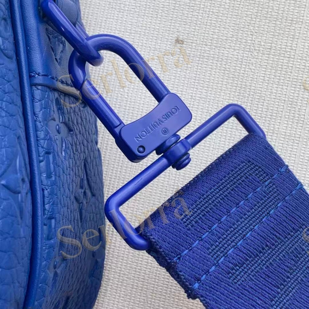 LOUIS VUITTON S LOCK MESSENGER