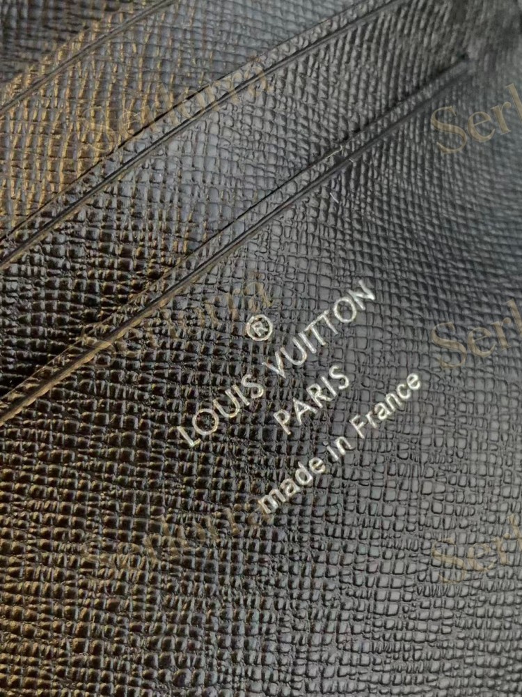 LOUIS VUITTON CHRISTOPHER WEARABLE WALLET