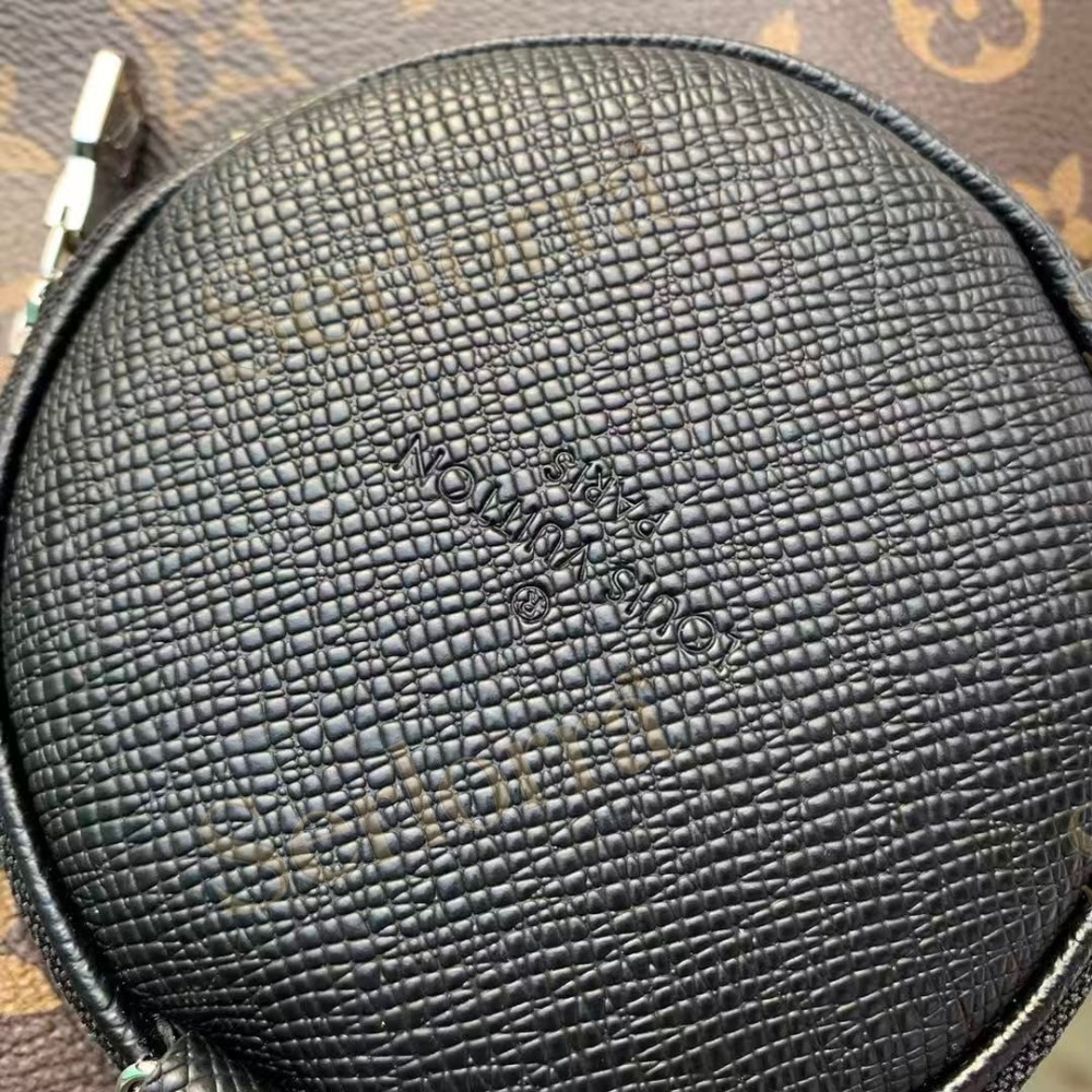 LOUIS VUITTON DUO SLINGBAG