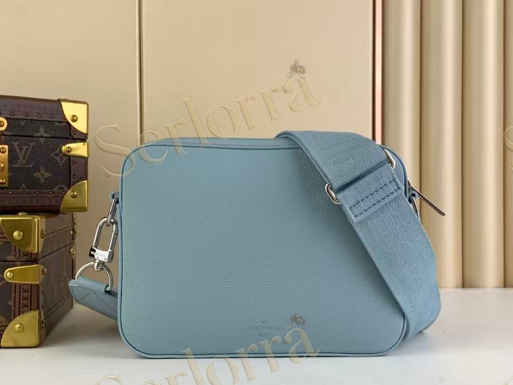 LOUIS VUITTON FASTLINE MESSENGER